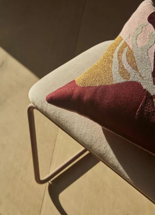 AYTM Flores Kussen 40x60 6 AYTM Flores Kussen 40x60 - Afbeelding 4