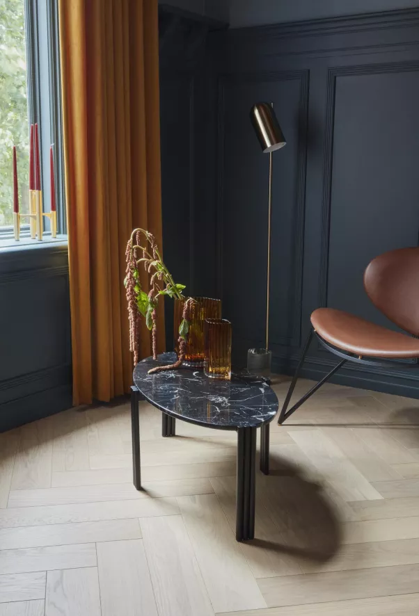 AYTM Tribus Ovaal Salontafel Zwart 6 AYTM Tribus Ovaal Salontafel Zwart - Afbeelding 4