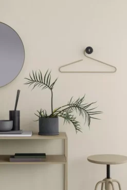 Blomus Fera Sidetable Console Tafel Wit -Meubelwinkel x886x886 blomus fera sidetable console tafel6.jpg.pagespeed.ic .HG5pbwLbMe