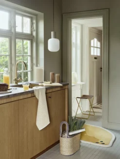 Broste Copenhagen Edda Keukenrolhouder Puce Red 9 Broste Copenhagen Edda Keukenrolhouder Puce Red -Meubelwinkel x886x886 broste copenhagen edda keukenrolhouder4.jpg.pagespeed.ic .G7K 4XpyG