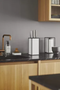 Audo Copenhagen K'block Messenblok Donkergrijs -Meubelwinkel x886x886 by lassen roll in keukenrolhouder6.jpg.pagespeed.ic .QyjcbZWxqR