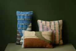 Dutchbone Hampton Kussen 30x60 Blauw -Meubelwinkel x886x886 dutchbone hampton kussen 30x6013.jpg.pagespeed.ic .wqvPv X N