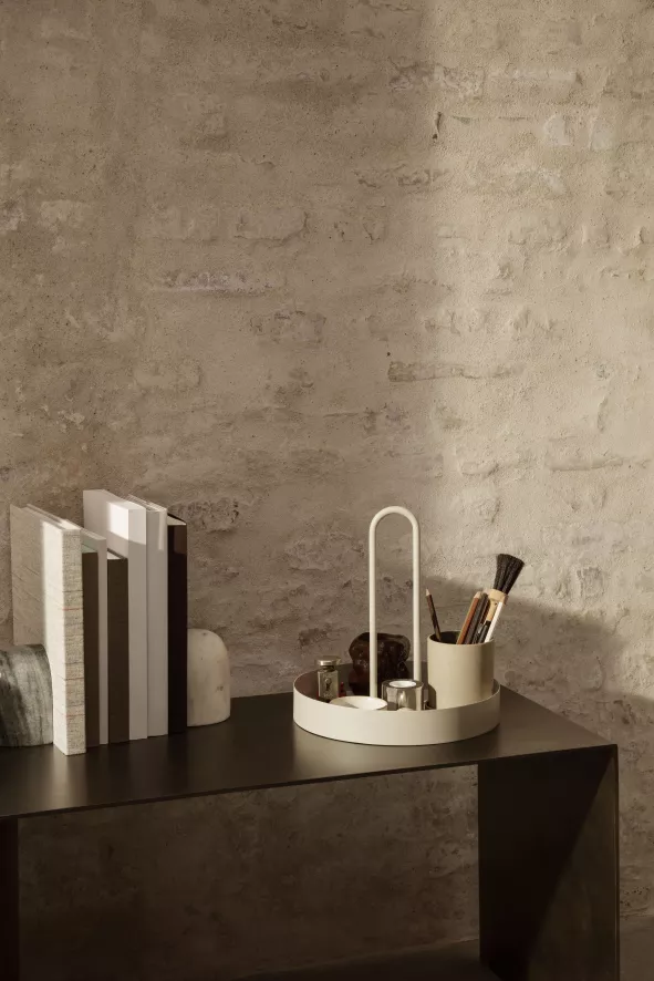 Ferm Living Grib Dienblad Lichtgrijs 8 Ferm Living Grib Dienblad Lichtgrijs - Afbeelding 6