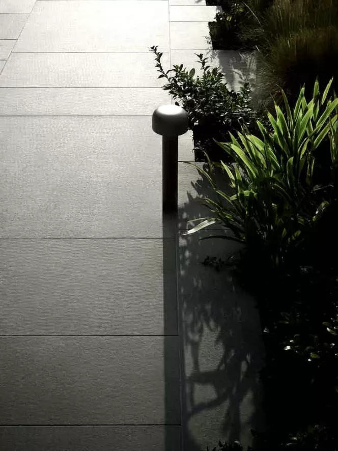 Flos Bellhop Sokkellamp LED Laag Donkerbruin 6 Flos Bellhop Sokkellamp LED Laag Donkerbruin - Afbeelding 4