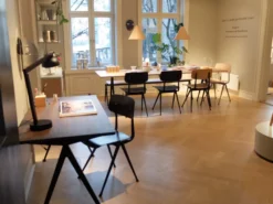 Hay Pyramid 02 Tafel 250x85 Helder Gelakt, Beige Onderstel 27 Hay Pyramid 02 Tafel 250x85 Helder Gelakt, Beige Onderstel -Meubelwinkel x886x886 hay result stoel45.jpg.pagespeed.ic .L0x1iPMJJZ