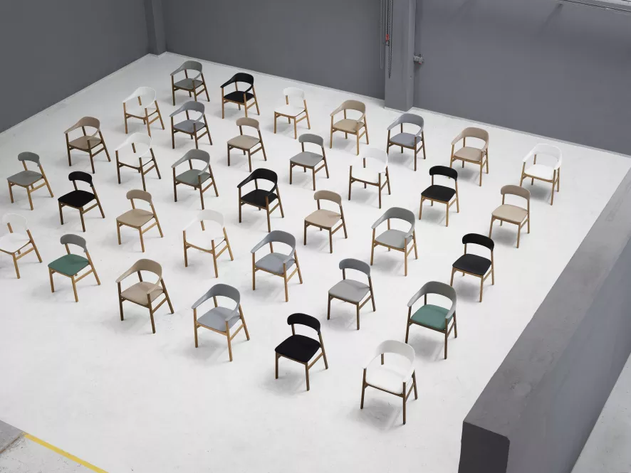 Normann Copenhagen Herit Armchair Oak Stoel Synergy Zand 6 Normann Copenhagen Herit Armchair Oak Stoel Synergy Zand - Afbeelding 4