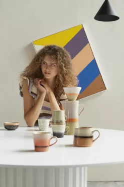 HKliving 70's Ceramic Americano Mok Kopjes Set Van 4 Galileo 29 HKliving 70's Ceramic Americano Mok Kopjes Set Van 4 Galileo -Meubelwinkel x886x886 hkliving 70 s ceramic americano mokken set van 49.jpg.pagespeed.ic .liZJZbSb72