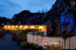 Louis Poulsen Toldbod 220 Wandlamp Zwart 23 Louis Poulsen Toldbod 220 Wandlamp Zwart -Meubelwinkel x886x886 louis poulsen toldbod 220 buitenlamp sfeer 14.jpg.pagespeed.ic .Aoof3r04bk