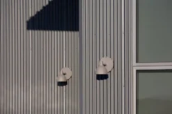 Louis Poulsen Toldbod 220 Wandlamp Zwart 22 Louis Poulsen Toldbod 220 Wandlamp Zwart -Meubelwinkel x886x886 louis poulsen toldbod 220 buitenlamp sfeer 6.jpg.pagespeed.ic .y rJ1xWK29