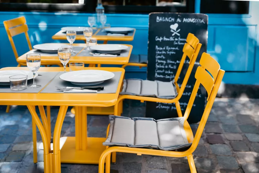 Fermob Luxembourg Tuintafel Massief Blad 71x71 Storm Grey 5 Fermob Luxembourg Tuintafel Massief Blad 71x71 Storm Grey - Afbeelding 3