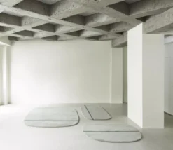 Normann Copenhagen Oona Vloerkleed Large 240x175 Blauw -Meubelwinkel x886x886 normann copenhagen oona vloerkleed large 240x1754.jpg.pagespeed.ic .99aHkjUi28