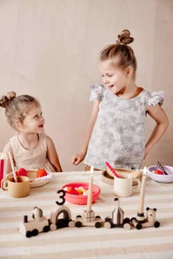 OYOY Mellow Borden Set Van 2 Vanilla, Cherry Red 11 OYOY Mellow Borden Set Van 2 Vanilla, Cherry Red -Meubelwinkel x886x886 oyoy mellow borden set van 24.jpg.pagespeed.ic .Ofm3N6OvDf