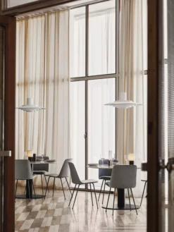 &tradition Rely HW6 Stoel Wit, Zwart Onderstel -Meubelwinkel x886x886 tradition rely hw6 stoel chroom1.jpg.pagespeed.ic .rue2UzBBsD