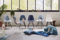 Vitra Eames DSW Stoel Zwart Esdoorn Onderstel, Diepzwart 17 Vitra Eames DSW Stoel Zwart Esdoorn Onderstel, Diepzwart -Meubelwinkel x886x886 vitra eames dsw stoel zwart esdoorn onderstel3.jpg.pagespeed.ic .Vn6Vqe 3Pv